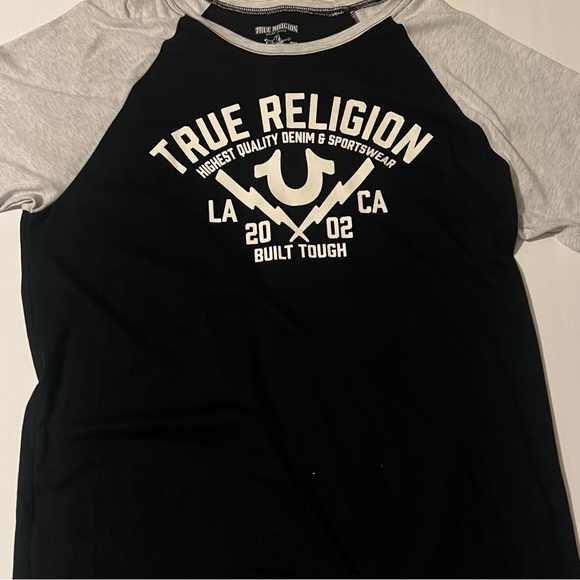 True Religion Logo Tee in Black XL. Relaxed fit, crew neck, short sleeves. - Picture 1 of 3